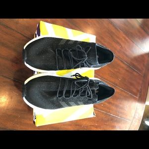 MENS pureboost running shoes